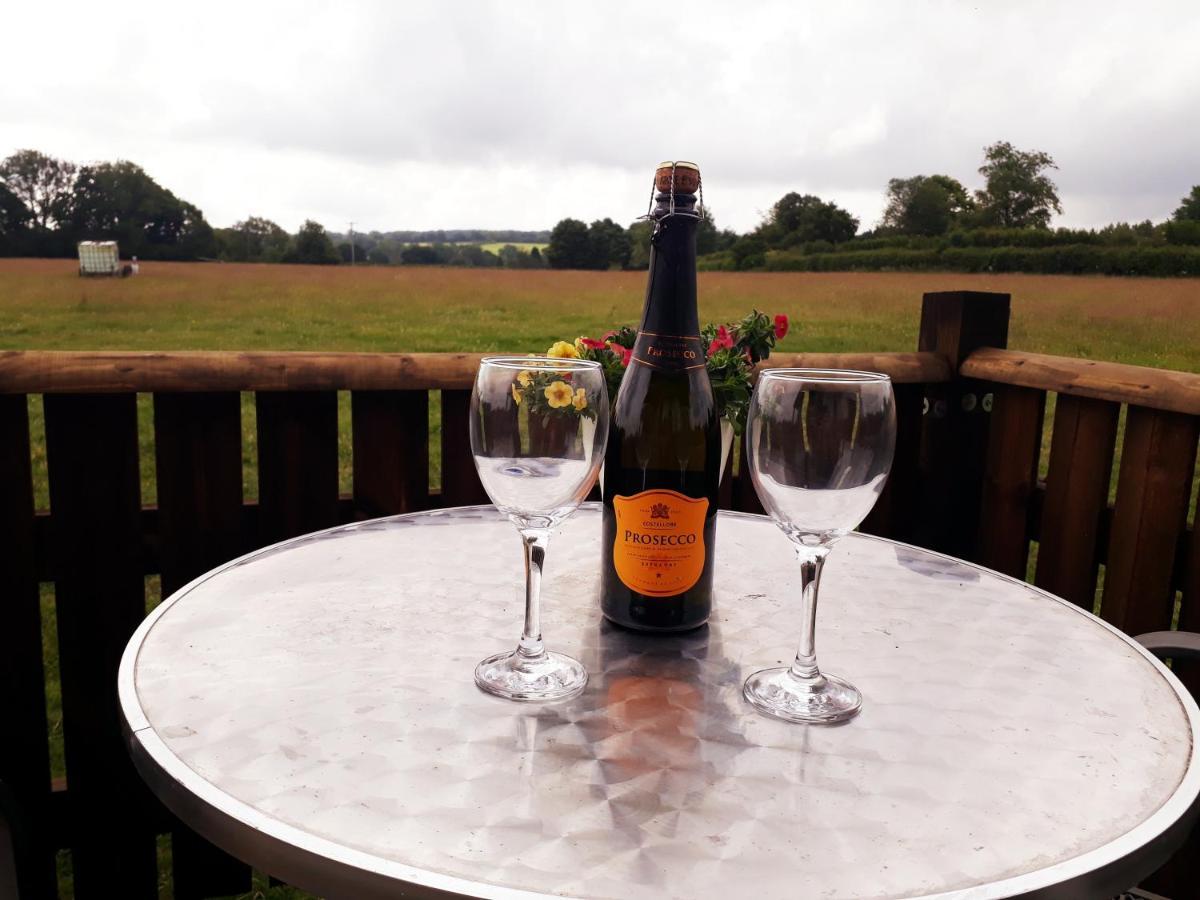 Country Bumpkin - Romantic Couples Stay In Oakhill Cabin Экстерьер фото